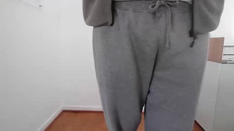 Snapshot of sibeshi chatting on 09.15.25 sibeshi online show from 09.15.25