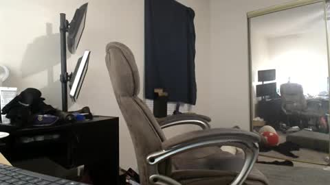 Snapshot of siennalilbunnykate chatting on 01.27.25 Nicole Zelaya Ferrati Niky Ferrati online show from 01.27.25