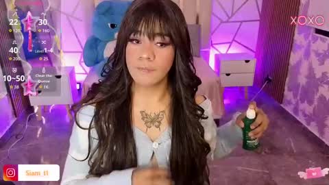 Siiam Tay online show from 09.22.25