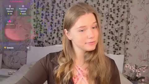 Chloe online show from 10.17.25