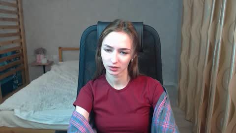Snapshot of silkymiley chatting on 09.19.25 silkymiley online show from 09.19.25