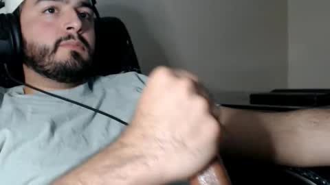 Snapshot of silva1018 chatting on 10.25.25 Alvaro online show from 10.25.25