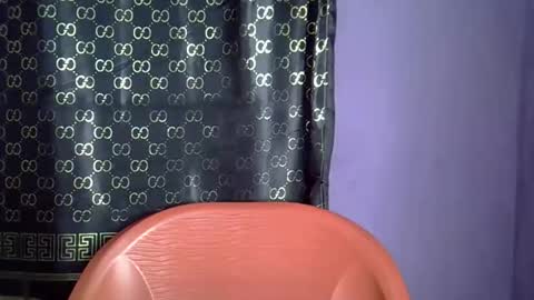 Snapshot of silver_baby06 chatting on 10.02.25 silver baby06 online show from 10.02.25