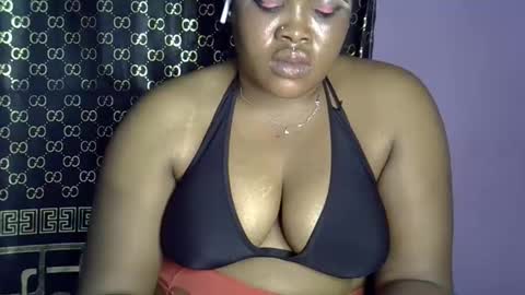 Snapshot of silver_baby06 chatting on 10.15.25 silver baby06 online show from 10.15.25