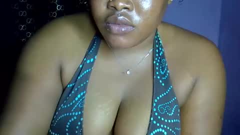 Snapshot of silver_baby06 chatting on 10.17.25 silver baby06 online show from 10.17.25