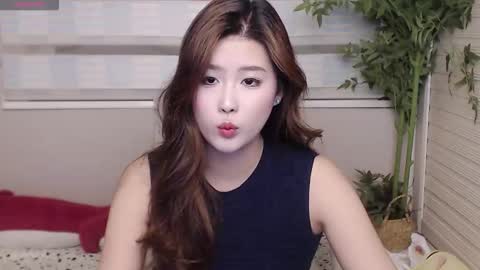 Snapshot of simonastephanie chatting on 10.15.25 simonastephanie online show from 10.15.25