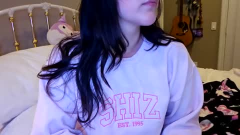 simonesighren online show from 10.26.25