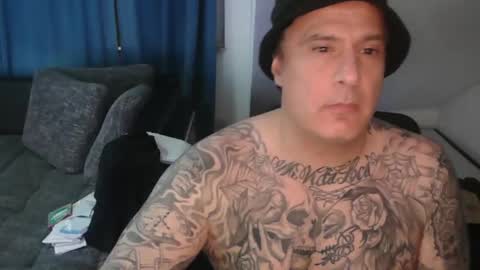 Snapshot of sinalco1975 chatting on 09.23.25 sinalco1975 online show from 09.23.25