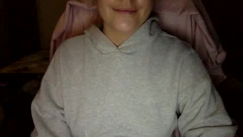 Snapshot of sindrastone chatting on 12.17.24 Sindra online show from 12.17.24