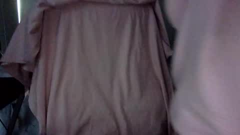 Snapshot of sindrastone chatting on 01.12.25 Sindra online show from 01.12.25