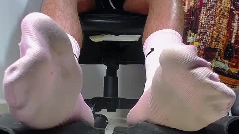 only foot                         worshipers here online show from 01.23.25