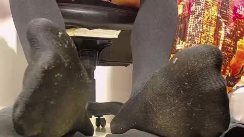 only foot                         worshipers here online show from 01.29.25