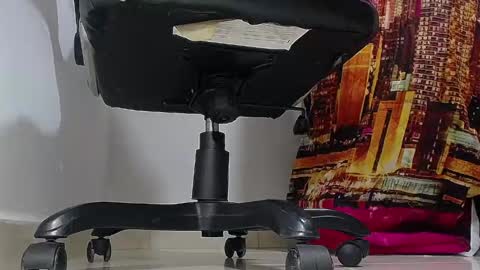 only foot                         worshipers here online show from 02.25.25