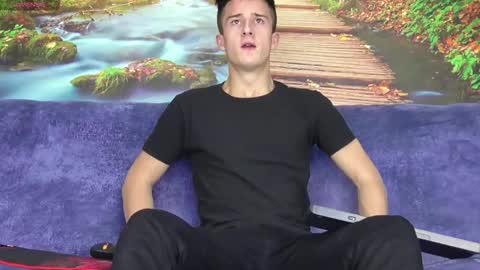 Snapshot of sirredy chatting on 10.27.25 Edy online show from 10.27.25