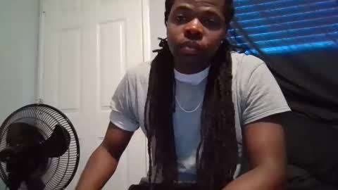 Snapshot of sirthedom chatting on 11.01.25 sirthedom online show from 11.01.25