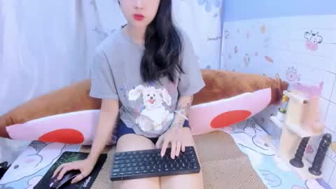 julila online show from 10.04.25