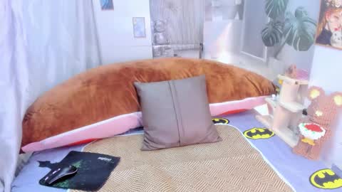 julila online show from 10.13.25