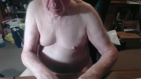 Snapshot of sjbottomboi chatting on 09.23.25 sjbottomboi online show from 09.23.25