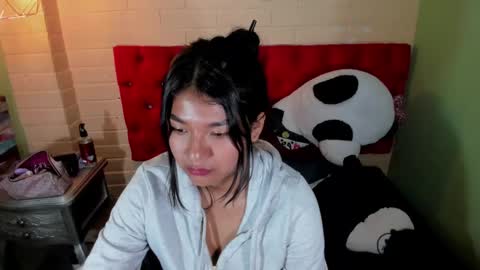 Snapshot of skarlettkray chatting on 12.23.24 Skarlet online show from 12.23.24