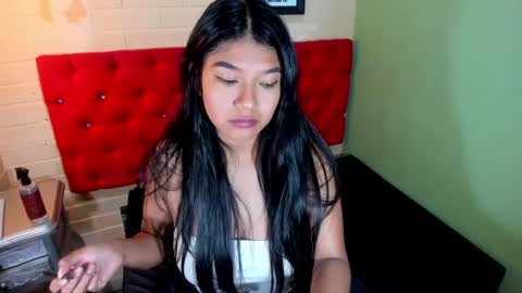 Snapshot of skarlettkray chatting on 03.12.25 Skarlet online show from 03.12.25