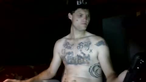 Snapshot of skittles19944 chatting on 10.20.25 kittle online show from 10.20.25