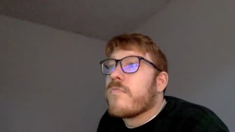 Snapshot of sklave_s chatting on 12.16.24 sklave_s online show from 12.16.24