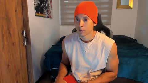 Snapshot of skull_prospect chatting on 12.11.24 Liam Vokov online show from 12.11.24