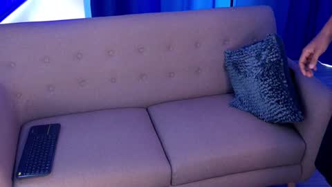 Snapshot of skull_prospect chatting on 10.28.25 Liam Vokov online show from 10.28.25