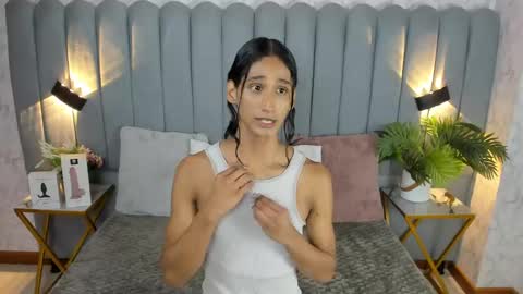 Snapshot of sky_fox_1 chatting on 01.09.25 STIVEN online show from 01.09.25