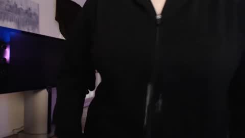 SKYLE   online show from 12.03.24