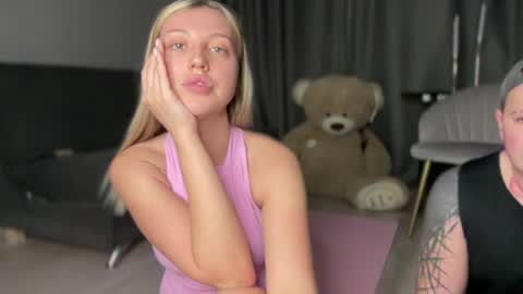 Snapshot of skyffi chatting on 02.02.25 GARRY AND SOPHIA online show from 02.02.25