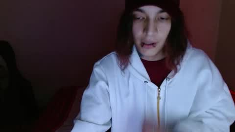 Snapshot of skykar chatting on 12.27.24 reep online show from 12.27.24