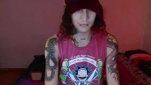 Snapshot of skykar chatting on 02.11.25 reep online show from 02.11.25