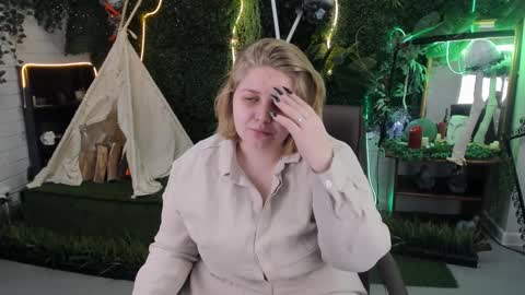 Slada Deew online show from 01.30.25