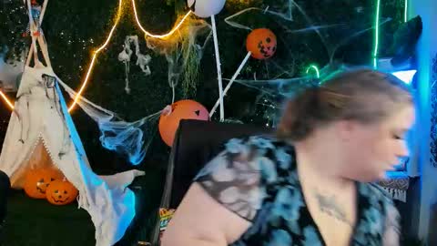 Slada Deew online show from 10.17.25