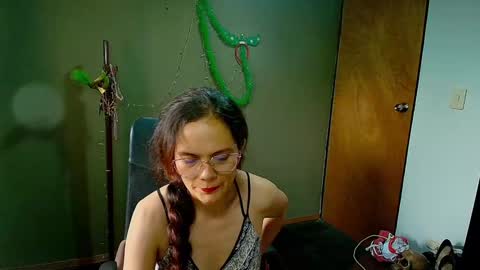 Snapshot of slavefuck chatting on 01.14.25 SlaveFuck online show from 01.14.25