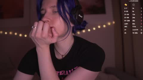 Snapshot of sleepingsonya chatting on 01.02.25 Sonya online show from 01.02.25