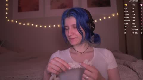 Snapshot of sleepingsonya chatting on 01.19.25 Sonya online show from 01.19.25