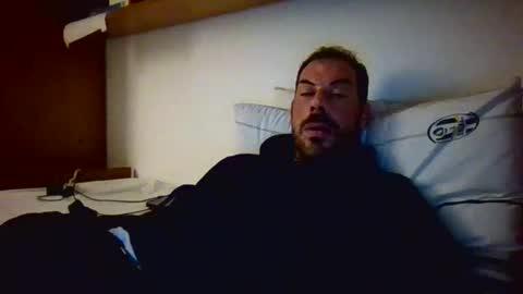 Snapshot of slevin1983 chatting on 12.14.24 slevin online show from 12.14.24