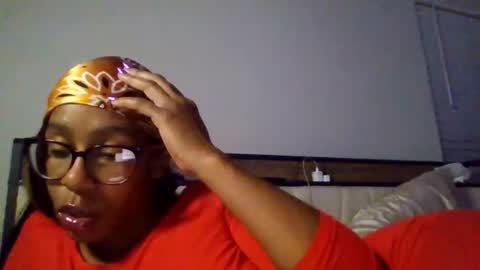 Snapshot of slimmmgooodiexoxo chatting on 12.11.24 slimmmgooodiexoxo online show from 12.11.24