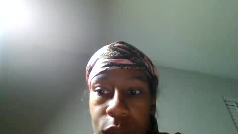 Snapshot of slimmmgooodiexoxo chatting on 12.18.24 slimmmgooodiexoxo online show from 12.18.24