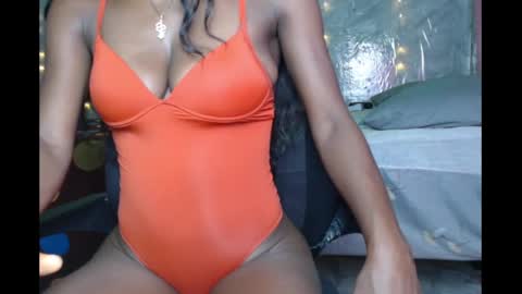 Snapshot of slimzyx chatting on 12.23.24 slimzyx online show from 12.23.24