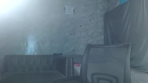 Snapshot of slimzyx chatting on 09.18.25 slimzyx online show from 09.18.25