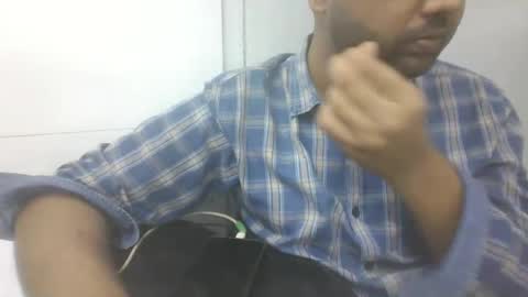 Snapshot of slothslav chatting on 02.01.25 slothslav online show from 02.01.25