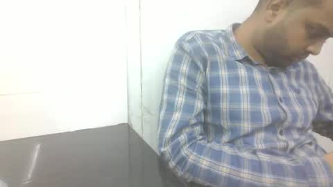 Snapshot of slothslav chatting on 02.03.25 slothslav online show from 02.03.25