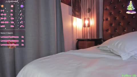 Snapshot of slut_milf4u chatting on 12.29.24 Paola online show from 12.29.24
