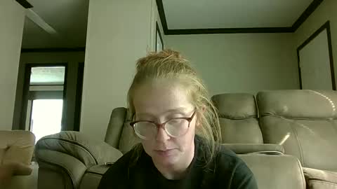 Snapshot of slutty_redhead3 chatting on 09.22.25 Slutty redhead3 online show from 09.22.25