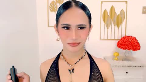 Snapshot of slutty_vanna chatting on 03.03.25 mia online show from 03.03.25