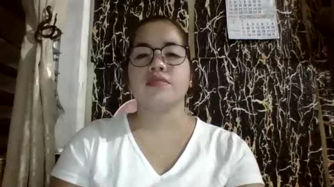 Snapshot of small_boobs59 chatting on 12.30.24 Lovewella online show from 12.30.24