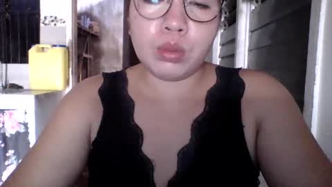 Snapshot of small_boobs59 chatting on 01.26.25 Lovewella online show from 01.26.25